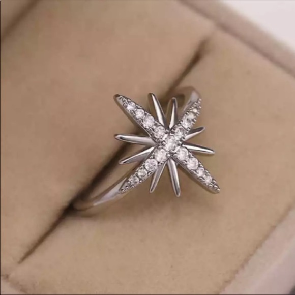 ♡New white sapphire silver plated star ring♡ - Picture 2 of 4